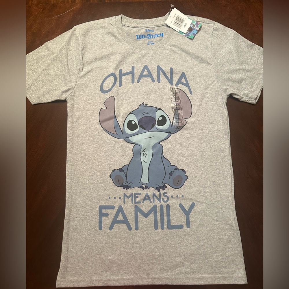 Stitch tshirt - small